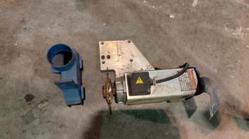 Cnc zaagmotor beschikbaar voor biedingen