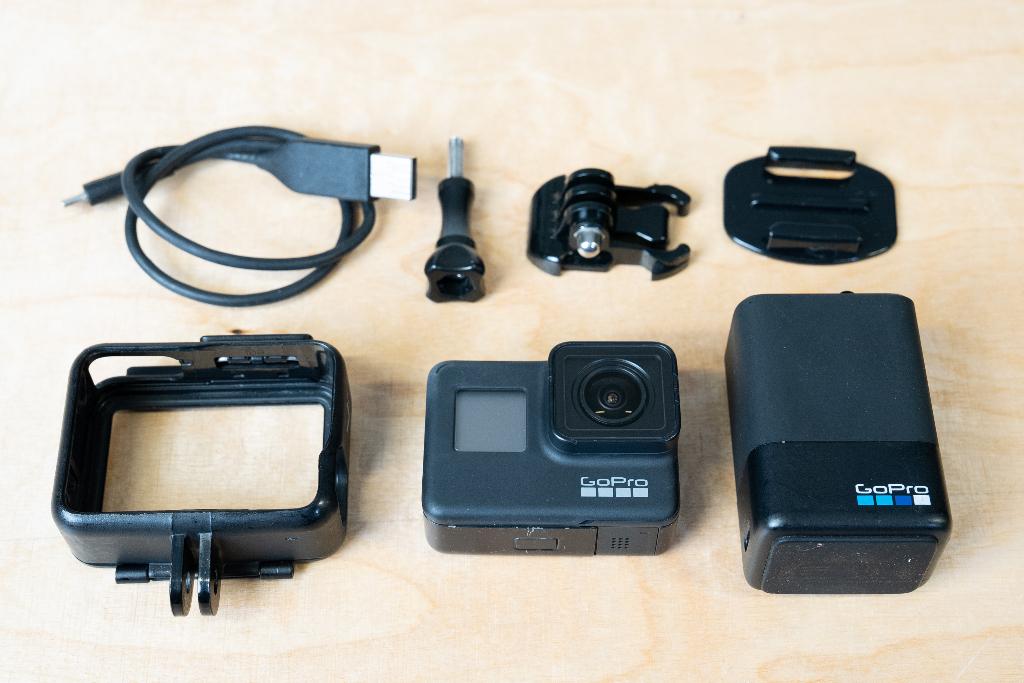 GoPro Hero 7 Black + Dual Charger, Audio, Tv en Foto, Actiecamera's, Ophalen, Gebruikt, GoPro