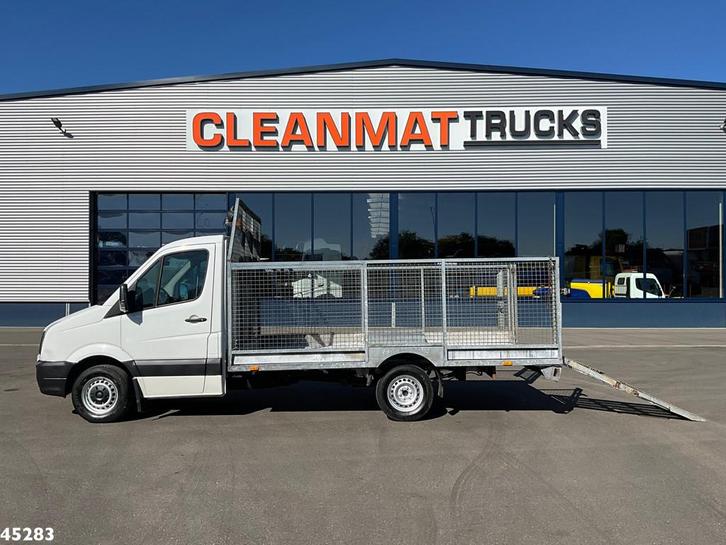 Volkswagen Crafter 35 2.0 Manual met Oprijramp (bj 2011), Auto's, Vrachtwagens, Te koop, ABS, Elektrische ramen, Radio, Overige merken