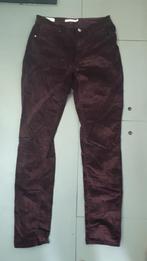 Levi's high rise skinny velvet, Blauw, Ophalen of Verzenden, Zo goed als nieuw, W28 - W29 (confectie 36)
