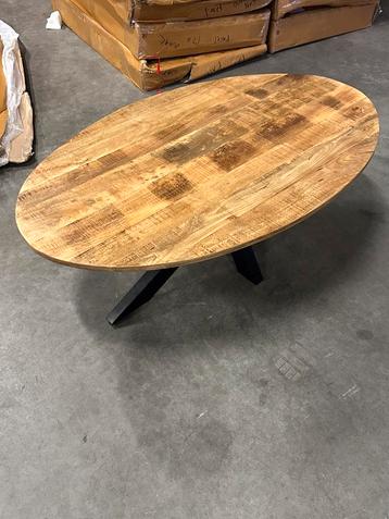 Mango hout salon tafel met lichte transport schade outlet  beschikbaar voor biedingen