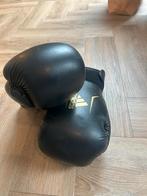 Adidas goud/ zwart bokshandschoenen, Ophalen of Verzenden, Gebruikt, Bokshandschoenen