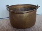 Koperen emmer, Ophalen