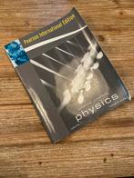 Essential university physics, Pearson International, Gelezen, Ophalen of Verzenden, Beta, Richard Wolfson
