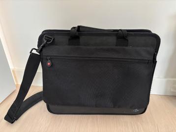 IBM thinkpad laptoptas beschikbaar voor biedingen