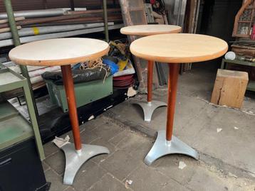 Statafel Statafels beschikbaar voor biedingen