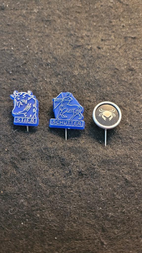 Sterrenbeelden speldjes, Verzamelen, Speldjes, Pins en Buttons, Zo goed als nieuw, Speldje of Pin, Overige onderwerpen, Verzenden
