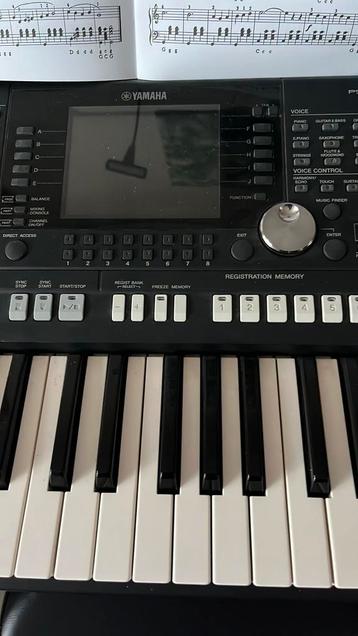 Yamaha PRS - S 950 keyboard beschikbaar voor biedingen