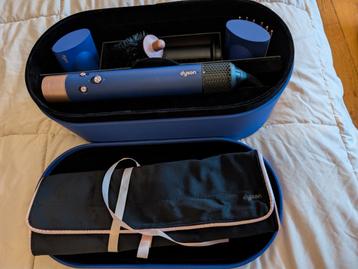 Dyson airwrap complete long gift edition vinca blue en rosé beschikbaar voor biedingen
