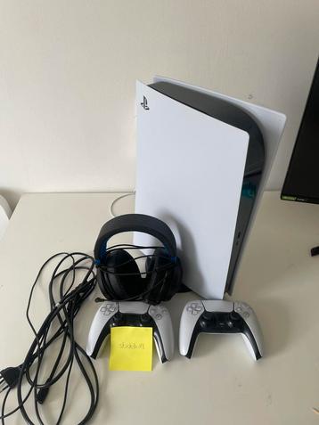 PlayStation 5 digital edition + 2 controllers + headset  beschikbaar voor biedingen