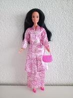 Malaysian Kebaya Barbie Pink (special series) #23454 (1998), Ophalen of Verzenden, Gebruikt, Pop