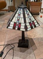 Tafellamp met glas in lood, Huis en Inrichting, Ophalen, Zo goed als nieuw, Glas, 50 tot 75 cm