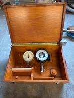 Vintage Manometers in Houten Kist, Antiek en Kunst, Ophalen of Verzenden
