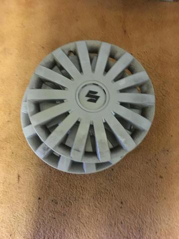 Suzuki Wieldoppen 15 inch - Set van 4 beschikbaar voor biedingen