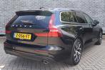 Volvo V60 2.0 T6 Twin Engine AWD Momentum Pro, Auto's, 12 maanden, Stof, Gebruikt, Euro 6