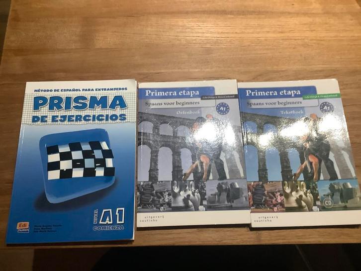 Spaanse lesboeken Primera Etapa A1 - ZGAN, Boeken, Studieboeken en Cursussen, Zo goed als nieuw, Niet van toepassing, Ophalen of Verzenden