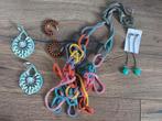 Ketting plus 3 paar oorbellen, Ophalen of Verzenden, Gebruikt, Overige materialen