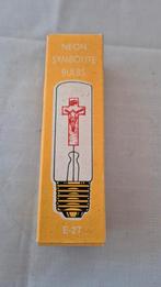 Neon Symbolite Lamp met Christusfiguur – E27, Antiek en Kunst, Ophalen of Verzenden