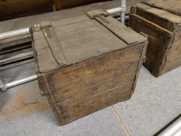 Oude bakkerskisten beschikbaar voor biedingen