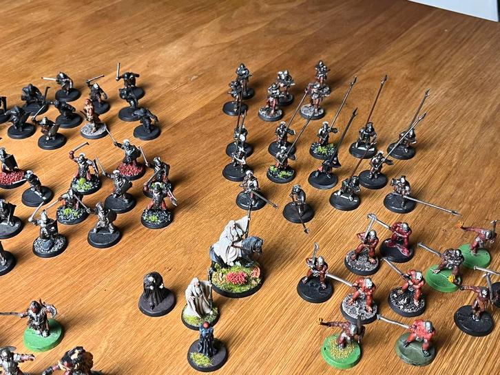 Groot Isengard leger MESBG, Hobby en Vrije tijd, Wargaming, Zo goed als nieuw, Ophalen of Verzenden