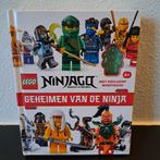 Boek lego ninjago, Ophalen of Verzenden, Zo goed als nieuw