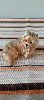 Vintage porseleinen beeldje van een Yorkshire Terriër, Ophalen of Verzenden, Zo goed als nieuw, Dier