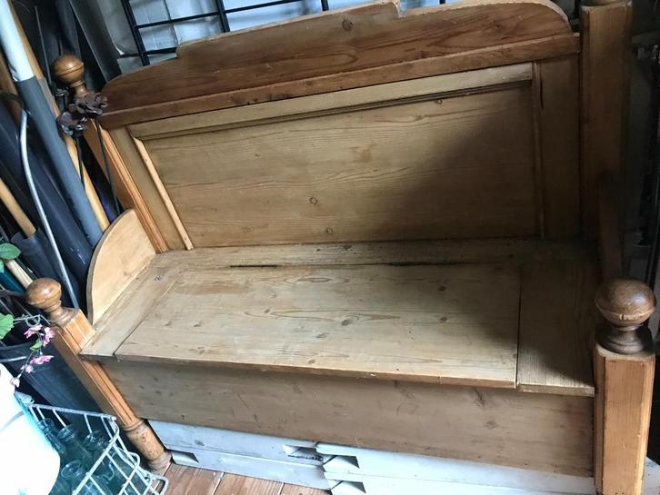 Houten halbankje, Antiek en Kunst, Antiek | Meubels | Stoelen en Banken, Ophalen of Verzenden