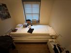 Elektrische verstelbaar bed + nachtkastje, Ophalen, Zo goed als nieuw, Eenpersoons