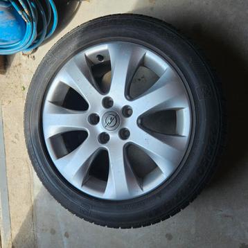 17 inch Opel Zafira velgen met banden 225/50r17 beschikbaar voor biedingen