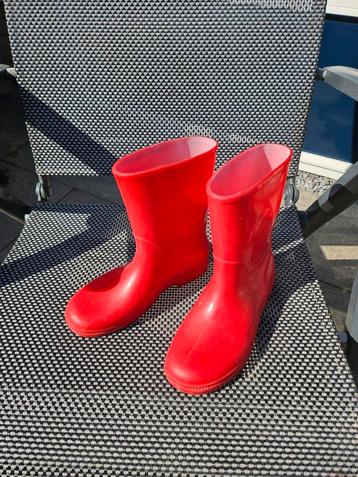 Rode regenlaarzen/kaplaarzen
maat 34 beschikbaar voor biedingen