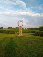 IJzeren sculptuur op hardhouten sokkel, Ophalen of Verzenden