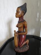 uit hout gesneden vrouw beeld 30 cm, Ophalen of Verzenden