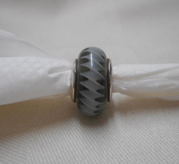 Pandora murano bedel met zilveren kern nr.361, Sieraden, Tassen en Uiterlijk, Bedels, Zo goed als nieuw, Pandora, Glas of Kristal