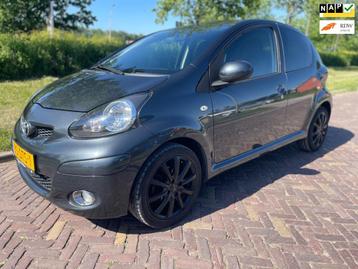 Toyota Aygo 1.0-12V Dynamic Navigator-Airco beschikbaar voor biedingen