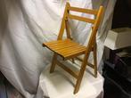4 identieke houten vintage klapstoelen, Ophalen, Gebruikt, Bruin, Vier