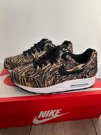 Nike air max QS Tiger, Ophalen of Verzenden, Zo goed als nieuw, Sneakers of Gympen
