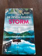 Lucinda Riley - Storm (De Zeven Zussen), Ophalen of Verzenden, Gelezen, Lucinda Riley, Nederland