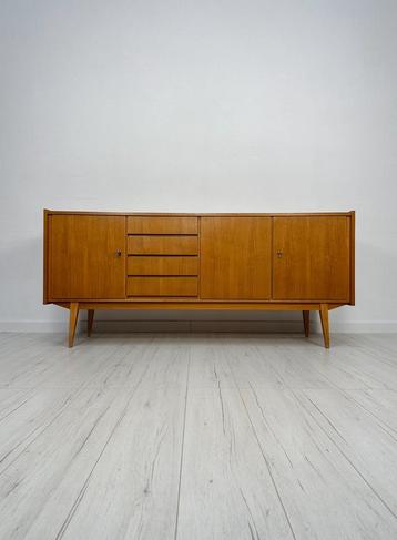 Vintage Walnoot Hout Sideboard Dressoir Retro Jaren 60  beschikbaar voor biedingen