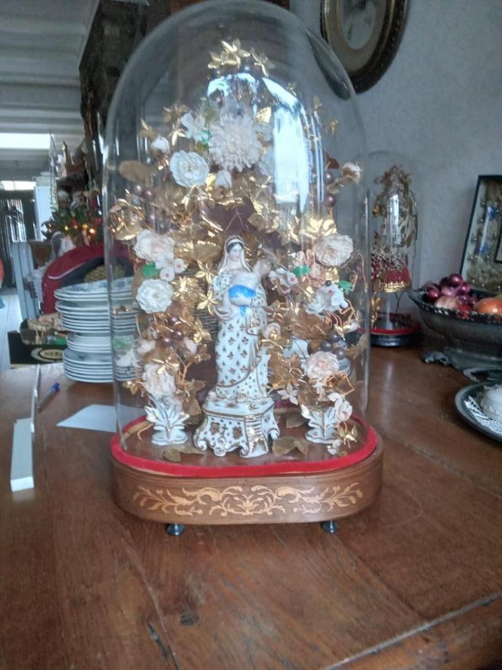 set maria met kind onder stolp en bloemenkrans, Antiek en Kunst, Antiek | Religie, Ophalen of Verzenden