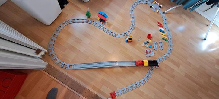 Complete duplo trein/treinbaan; 3 sets 10874, 10872 en 10882, Kinderen en Baby's, Speelgoed | Duplo en Lego, Zo goed als nieuw