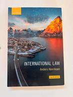 International Law Anders Henriksen, Ophalen of Verzenden, Zo goed als nieuw