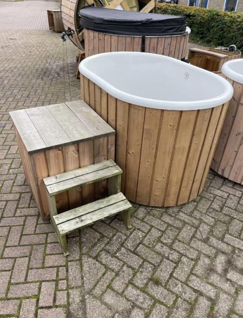 Elektrische 2 pers hottub ~ bubbels ~ Zandfilter ~ gebruikt, Tuin en Terras, Zwembad-toebehoren, Nieuw, Overige typen, Ophalen