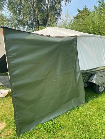 Holtkamper cocoon keuken wand / zijwand beschikbaar voor biedingen