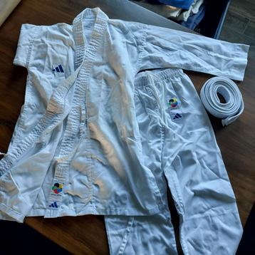 Adidas Karatepak met band - Maat M beschikbaar voor biedingen