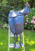 Kent&Masters HDM zwart 17,5 inch dressuurzadel; 4 mnd oud, Ophalen of Verzenden, Zo goed als nieuw, Dressuur