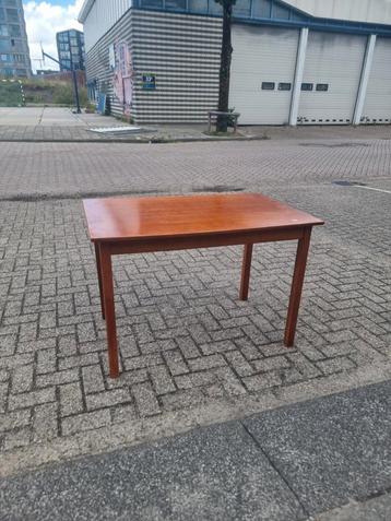 Eettafel 4 persoons meerdere beschikbaar beschikbaar voor biedingen
