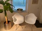 2 moderne kunststof stoeltjes, Huis en Inrichting, Stoelen, Ophalen, Kunststof, Twee, Wit