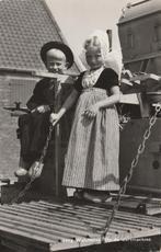 WALCHEREN Klederdracht Op de Dorsmachine, Verzenden, 1960 tot 1980, Gelopen, Zeeland