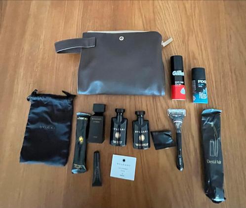 Bvlgari Toilettas Emirates First Class, Sieraden, Tassen en Uiterlijk, Toilettassen, Nieuw, Heer, Bruin, Ophalen of Verzenden