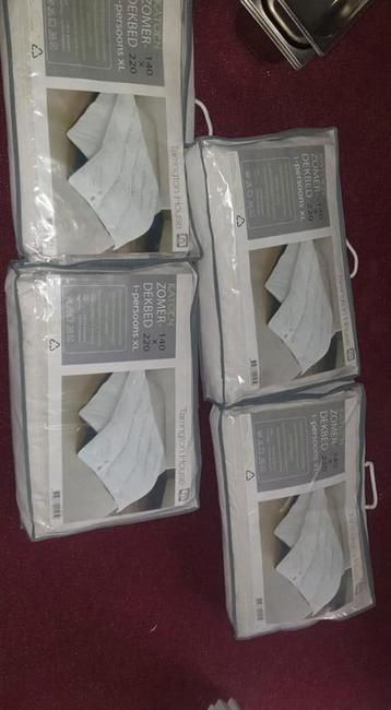 4 Nieuwe 1-persoons zomerdekbedden beschikbaar voor biedingen